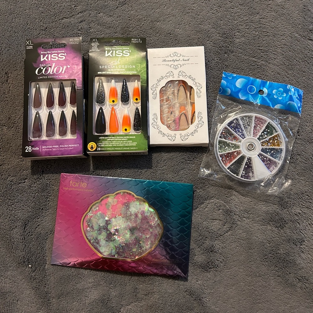 Press on nails bundle